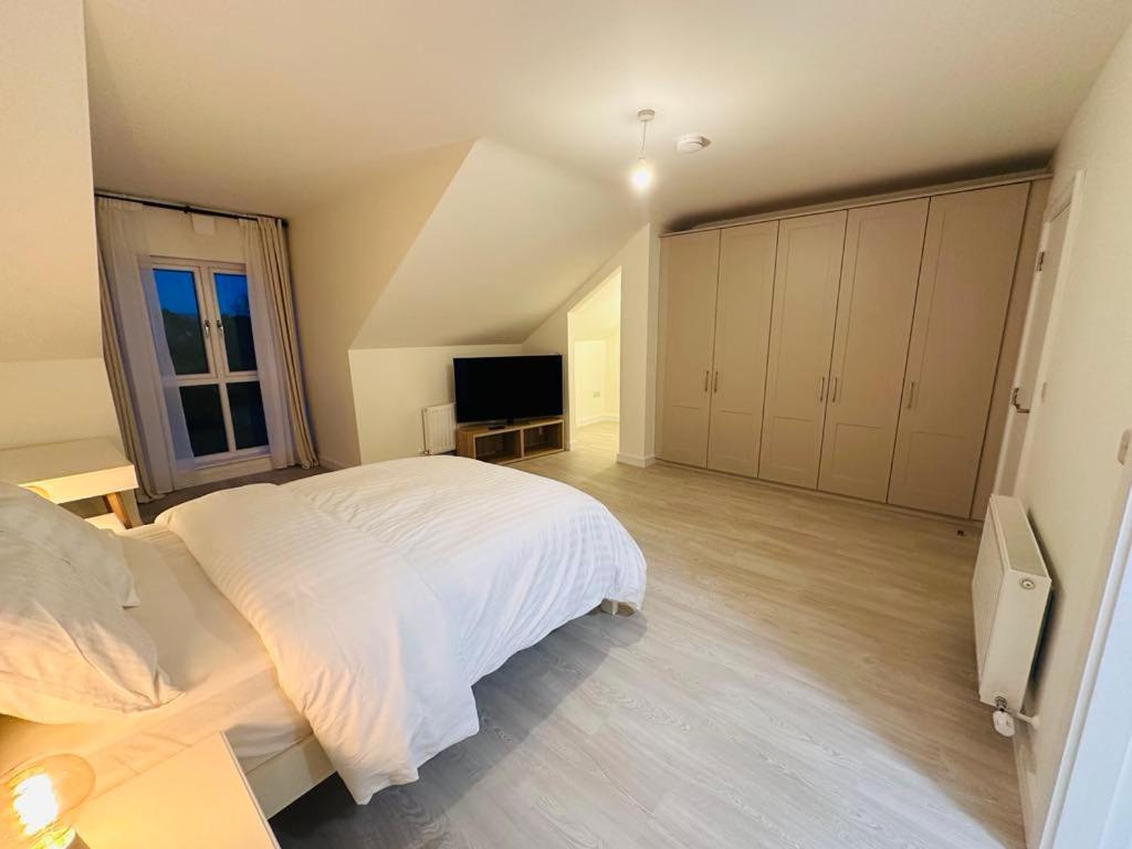 King Room With Ensuite In Dublin Clondalkin Ngoại thất bức ảnh