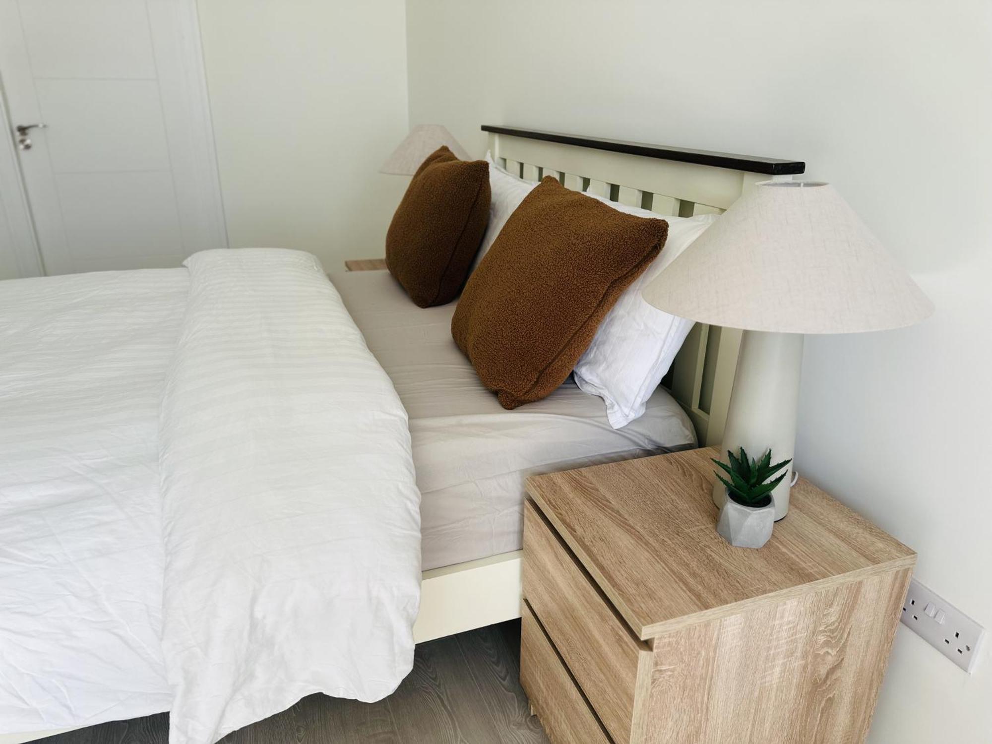 King Room With Ensuite In Dublin Clondalkin Ngoại thất bức ảnh